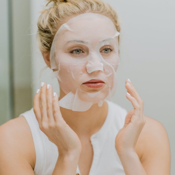 NWT Mamonde Narcissus Hydrating, Flower Lab Essence Mask, 1 Sheet - Picture 3 of 3